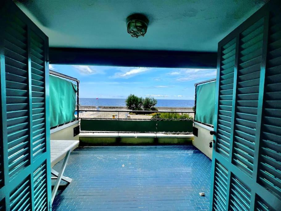 Suite Levante 56 - Fronte Mare Sanremo Ospedaletti Εξωτερικό φωτογραφία